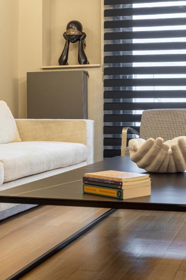 Iconic Salonica Suite Seafront Екстер'єр фото