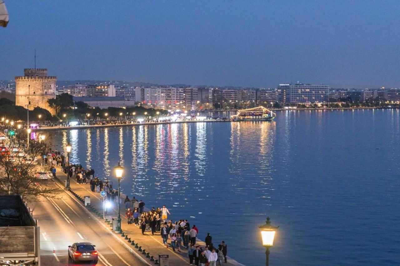 Iconic Salonica Suite Seafront Екстер'єр фото