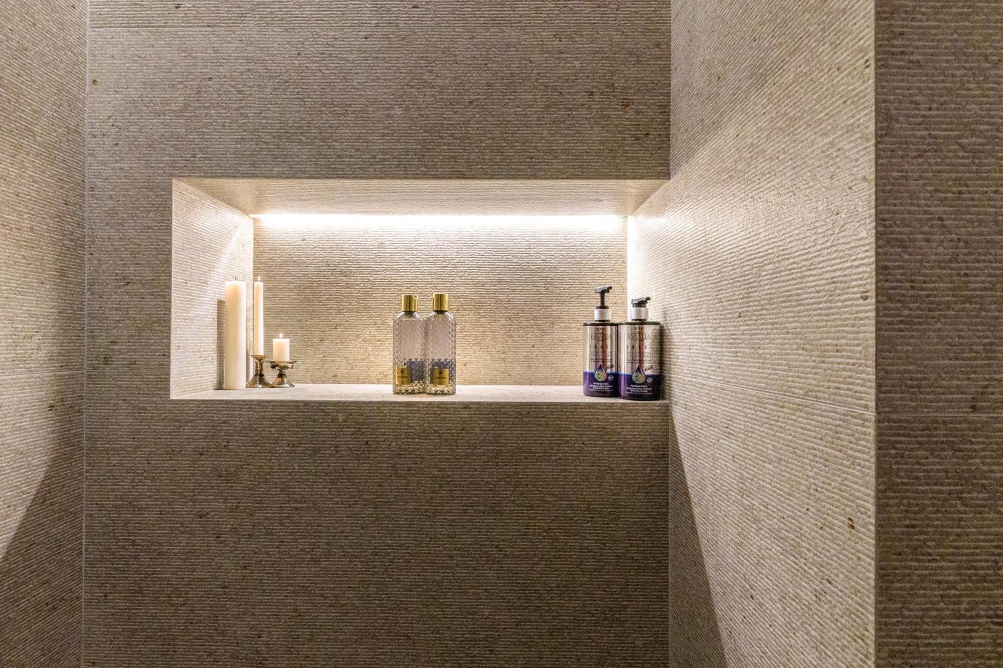 Iconic Salonica Suite Seafront Екстер'єр фото